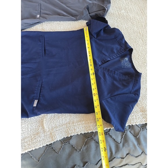 FIGS Technical Collection 4 Scrub Tops Women's S Casma 3 Pocket X 2 Catarina X 2 - Picture 10 of 16